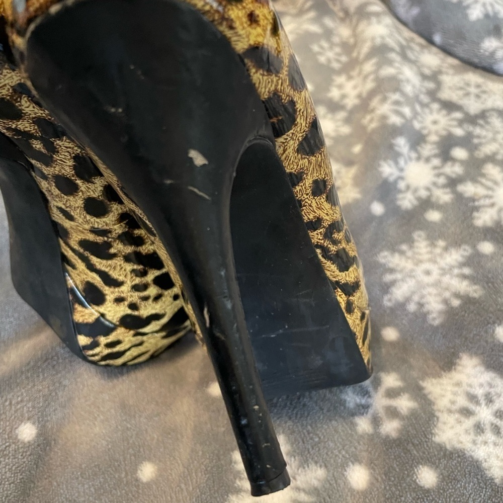 Jessica Simpson Leopard Cheetah Shoes - Picture 5 of 5